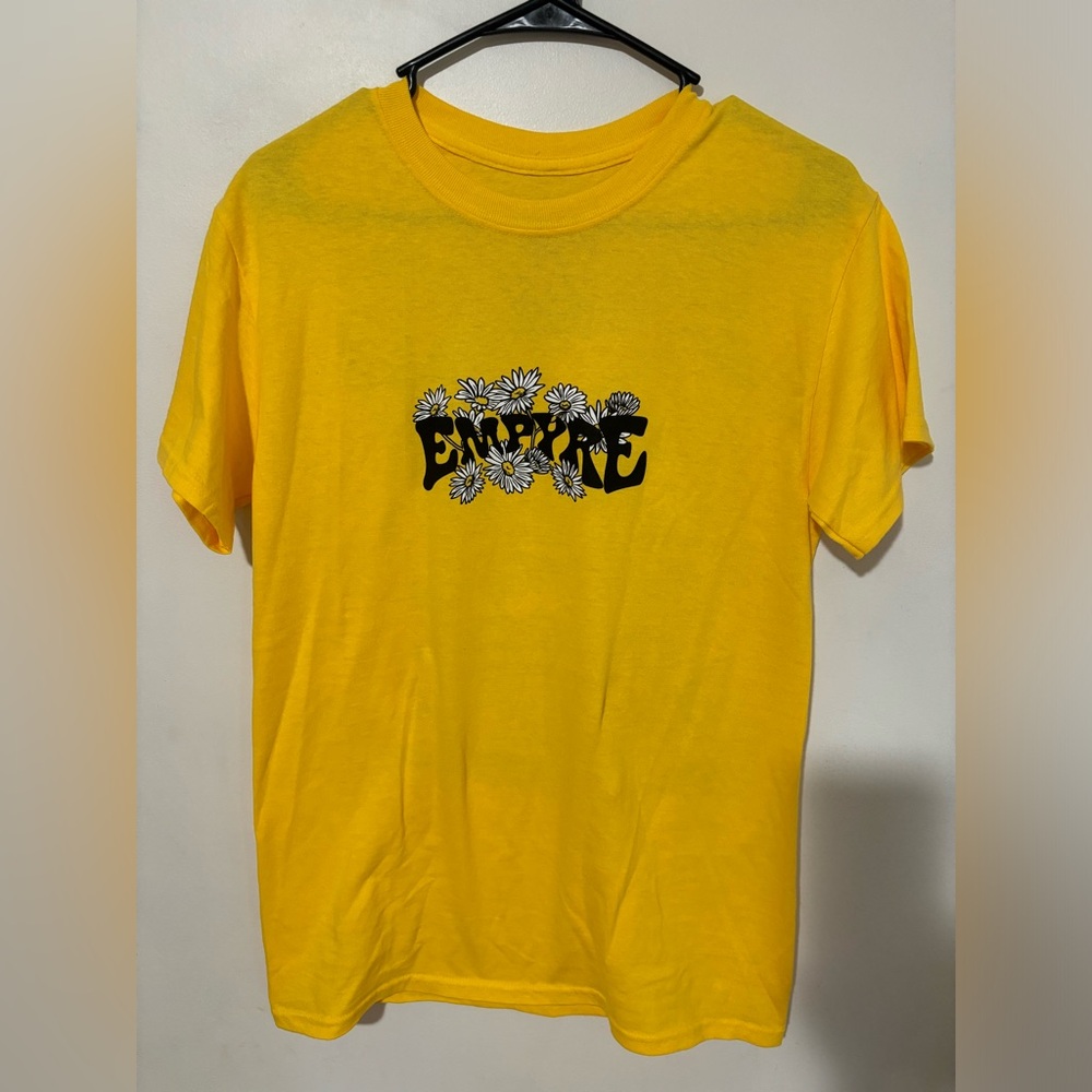 Empyre T-Shirt size small NWOT - Picture 1 of 3